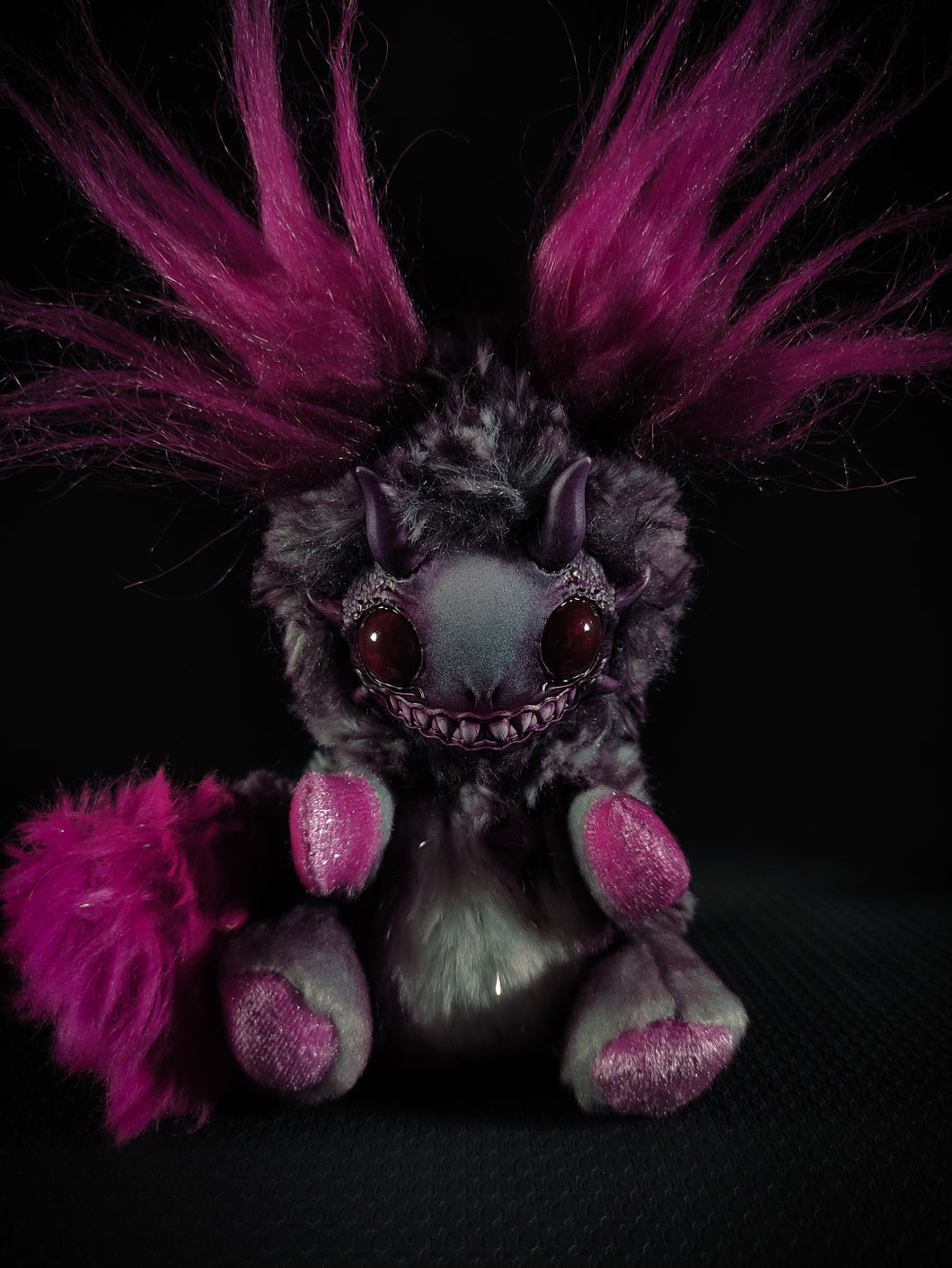 Viciolet - FRIENDPHIBIAN Cryptid Art Doll Plush Toy
