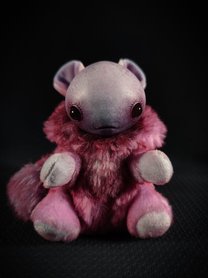 Crisgna - Spritelet Cryptid Art Doll Plush Toy