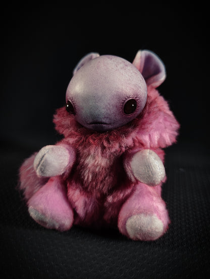 Crisgna - Spritelet Cryptid Art Doll Plush Toy