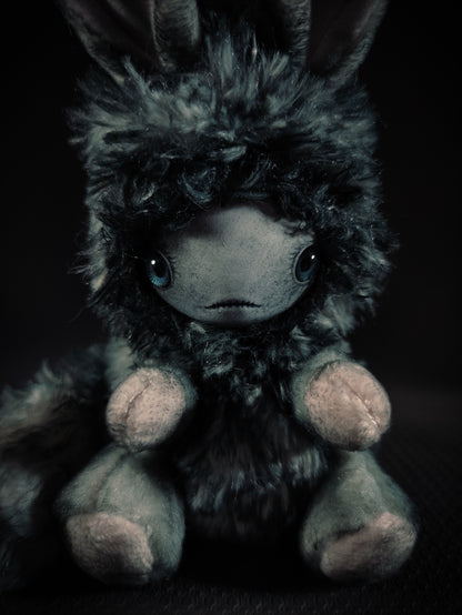 Aqiuno - Spritelet Cryptid Art Doll Plush Toy