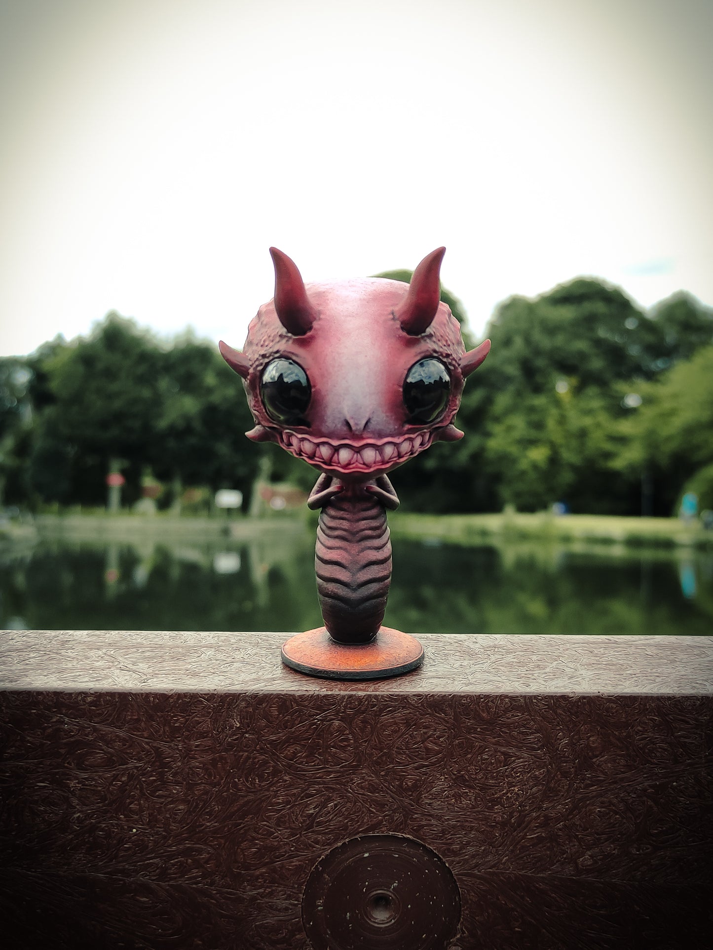 DAEBERRY - Handpainted resin Gloomberry (Art Toy)