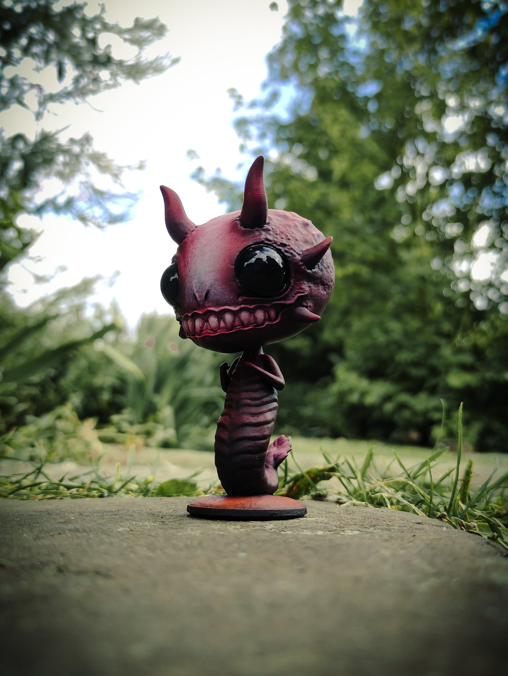 DAEBERRY - Handpainted resin Gloomberry (Art Toy)