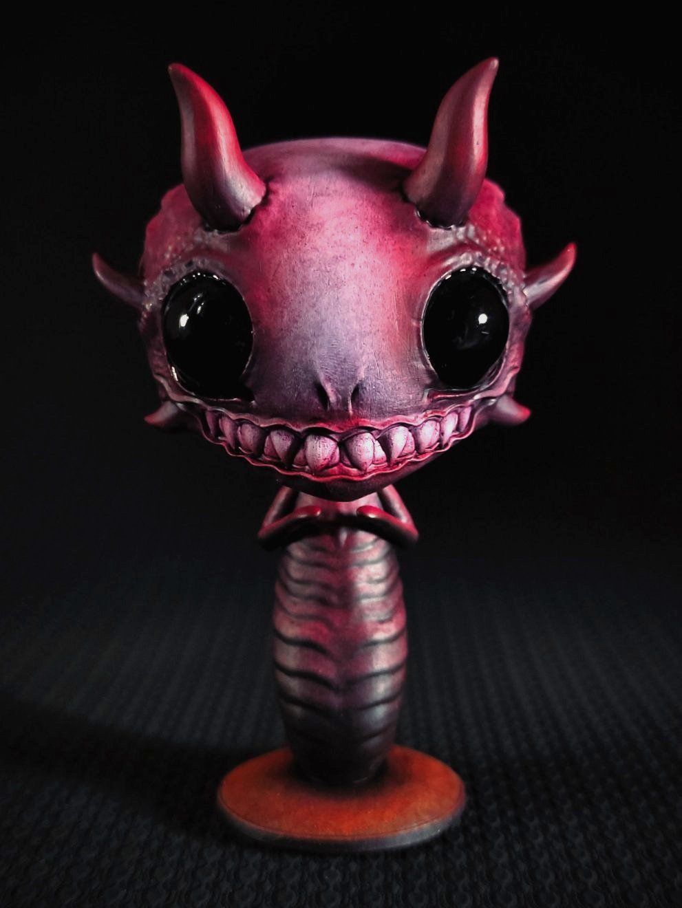 DAEBERRY - Handpainted resin Gloomberry (Art Toy)