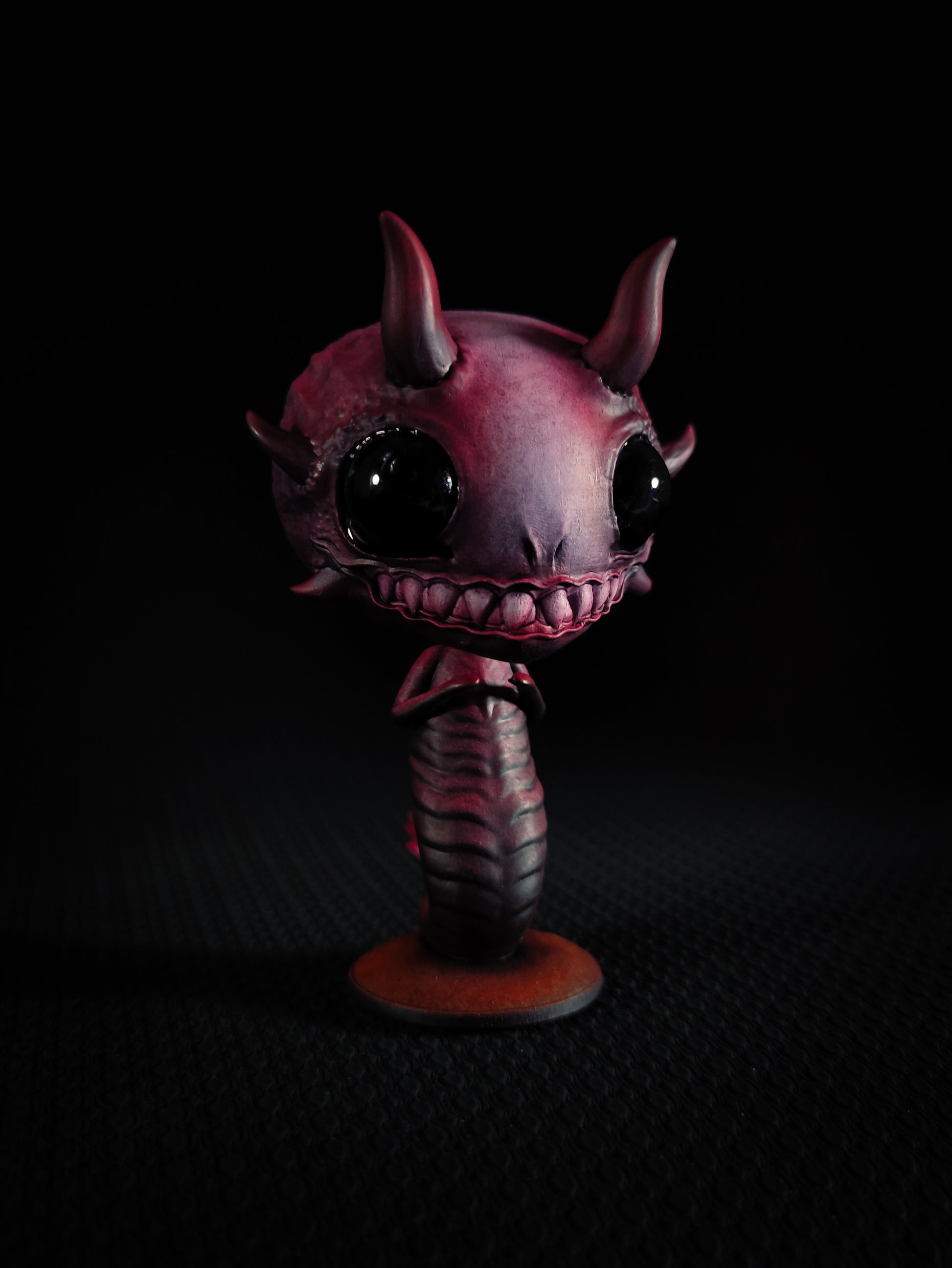 DAEBERRY - Handpainted resin Gloomberry (Art Toy)
