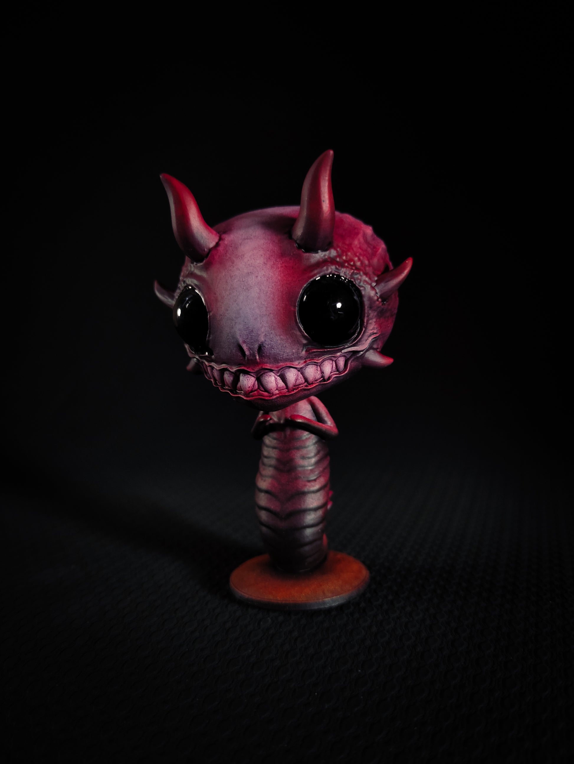 DAEBERRY - Handpainted resin Gloomberry (Art Toy)