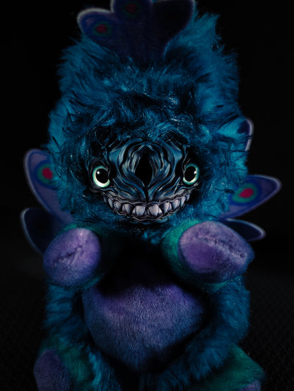 Flutur - FLOWER FRIEND Cryptid Art Doll Plush Toy