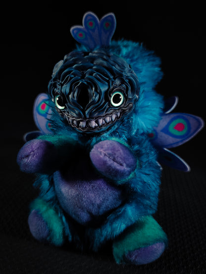 Flutur - FLOWER FRIEND Cryptid Art Doll Plush Toy