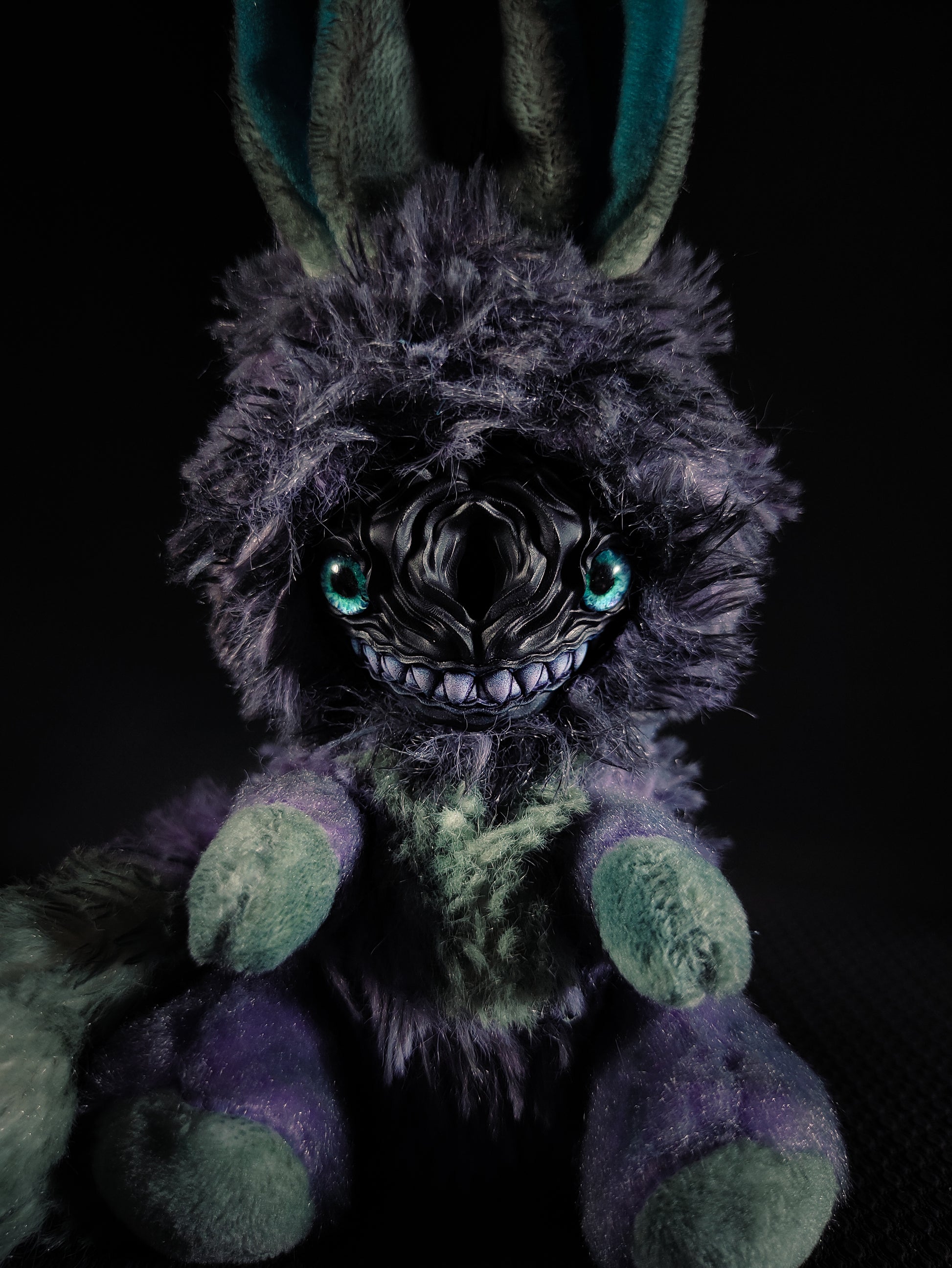 Helleborne - FLOWER FRIEND Cryptid Art Doll Plush Toy