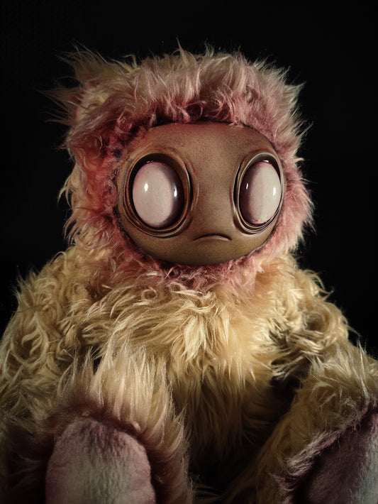 Meeporo (Bleeding Floof Ver.) - Monster Art Doll Plush Toy