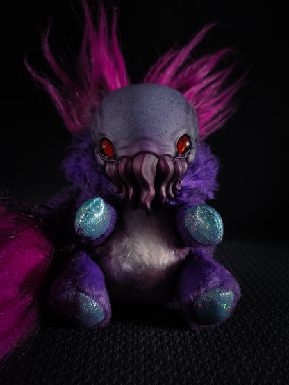 Juiticul - FRIENDTHULU Cryptid Art Doll Plush Toy
