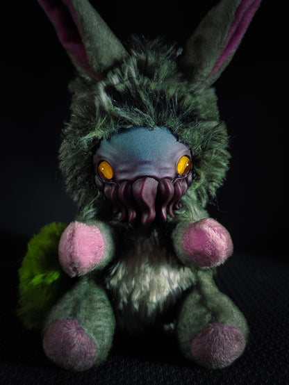 Gloamari - FRIENDTHULU Cryptid Art Doll Plush Toy