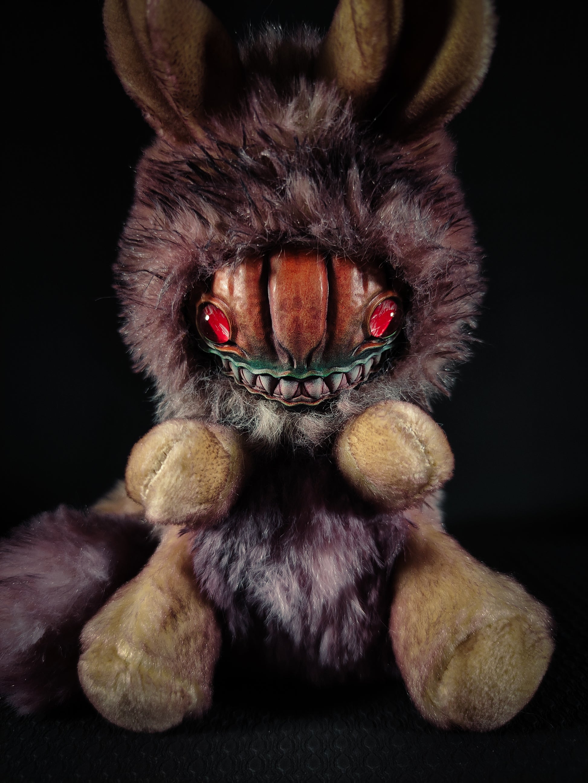 Cinnapulp - FRIEND Cryptid Art Doll Plush Toy