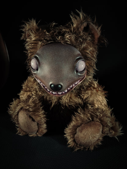 Crypteph (Gory Grin Ver.) - Monster Art Doll Plush Toy