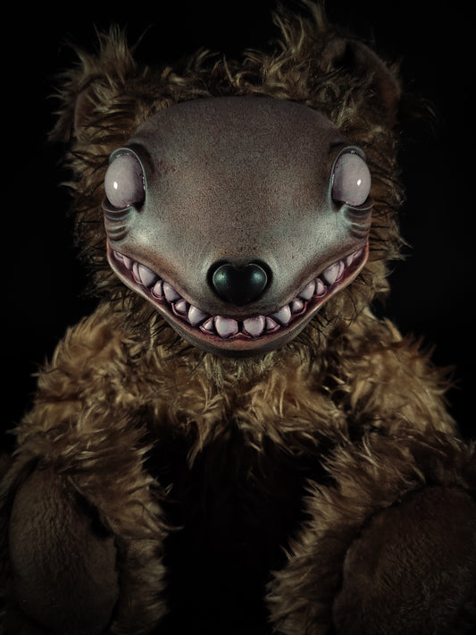Crypteph (Gory Grin Ver.) - Monster Art Doll Plush Toy