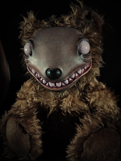 Crypteph (Gory Grin Ver.) - Monster Art Doll Plush Toy