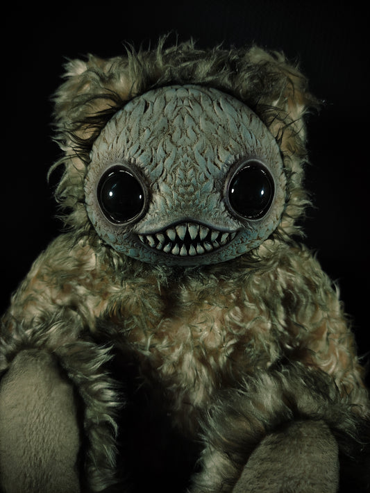 Ningen (Slithery Serpent Ver.) - Monster Art Doll Plush Toy