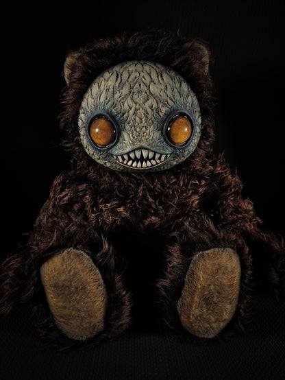 Ningen (Gold Gaze Ver.) - Monster Art Doll Plush Toy