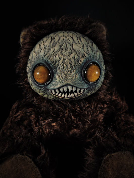 Ningen (Gold Gaze Ver.) - Monster Art Doll Plush Toy