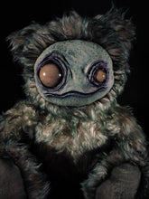 Load image into Gallery viewer, Zippo (Lemon Lime Ver.) - Monster Art Doll Plush Toy

