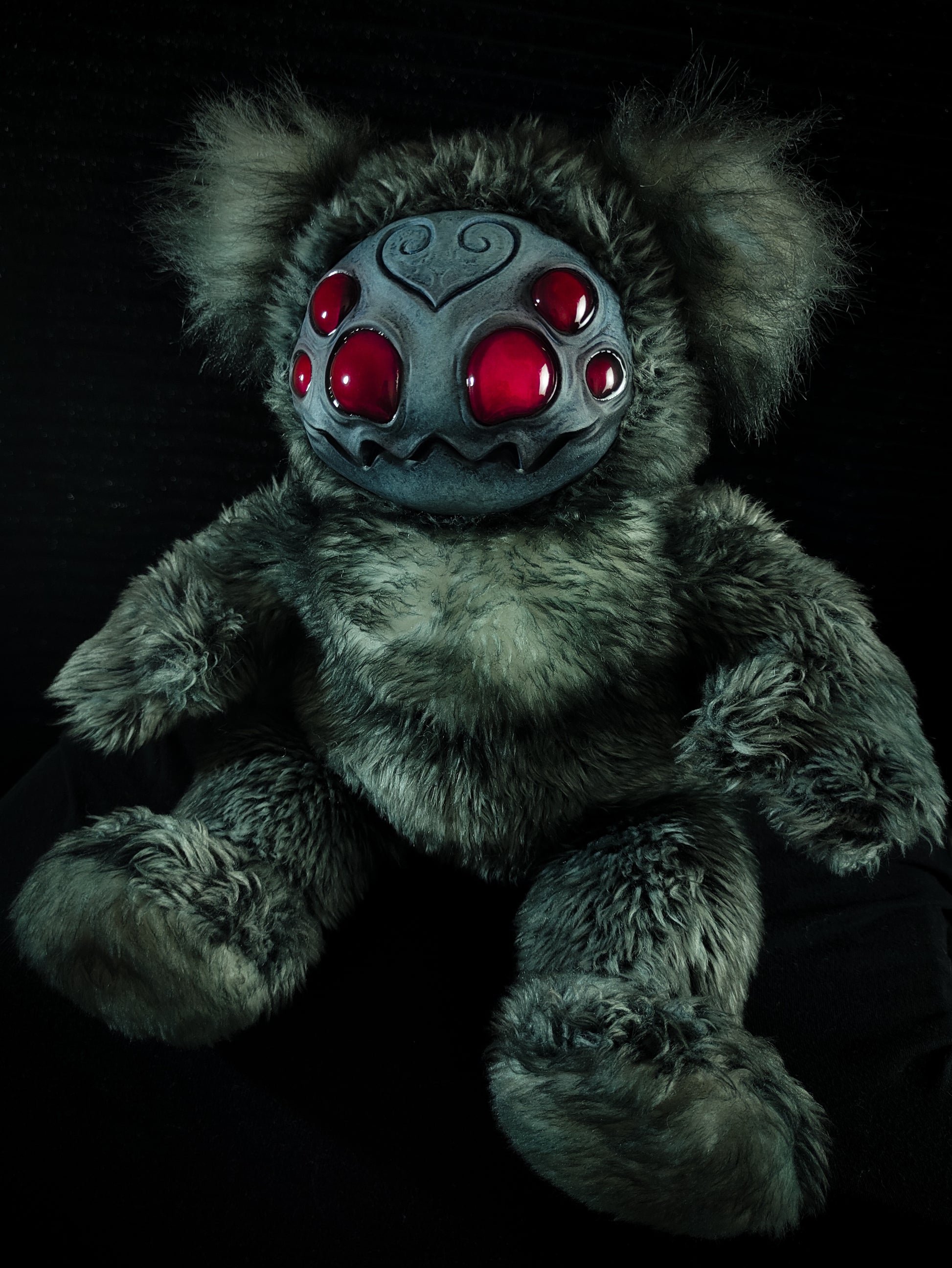 Arakobe (Manic Mandibles Ver.) - Monster Art Doll Plush Toy