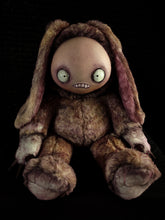 Load image into Gallery viewer, Jitters (Hippity Hoppity Ver.) - Monster Art Doll Plush Toy
