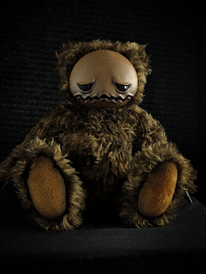 Gosia (Cheerless Chocolate Ver.) - Monster Art Doll Plush Toy