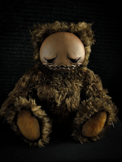 Gosia (Cheerless Chocolate Ver.) - Monster Art Doll Plush Toy