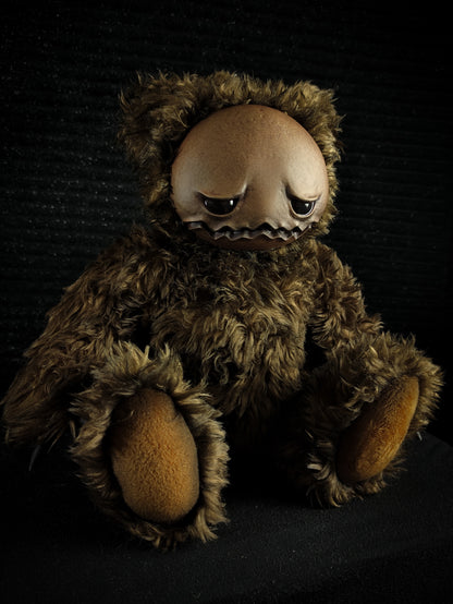 Gosia (Cheerless Chocolate Ver.) - Monster Art Doll Plush Toy