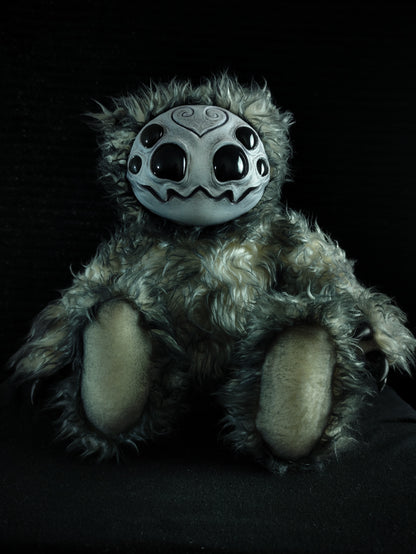 Arakobe (Goulrond Ver.) - Monster Art Doll Plush Toy