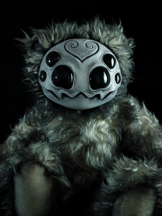 Arakobe (Goulrond Ver.) - Monster Art Doll Plush Toy