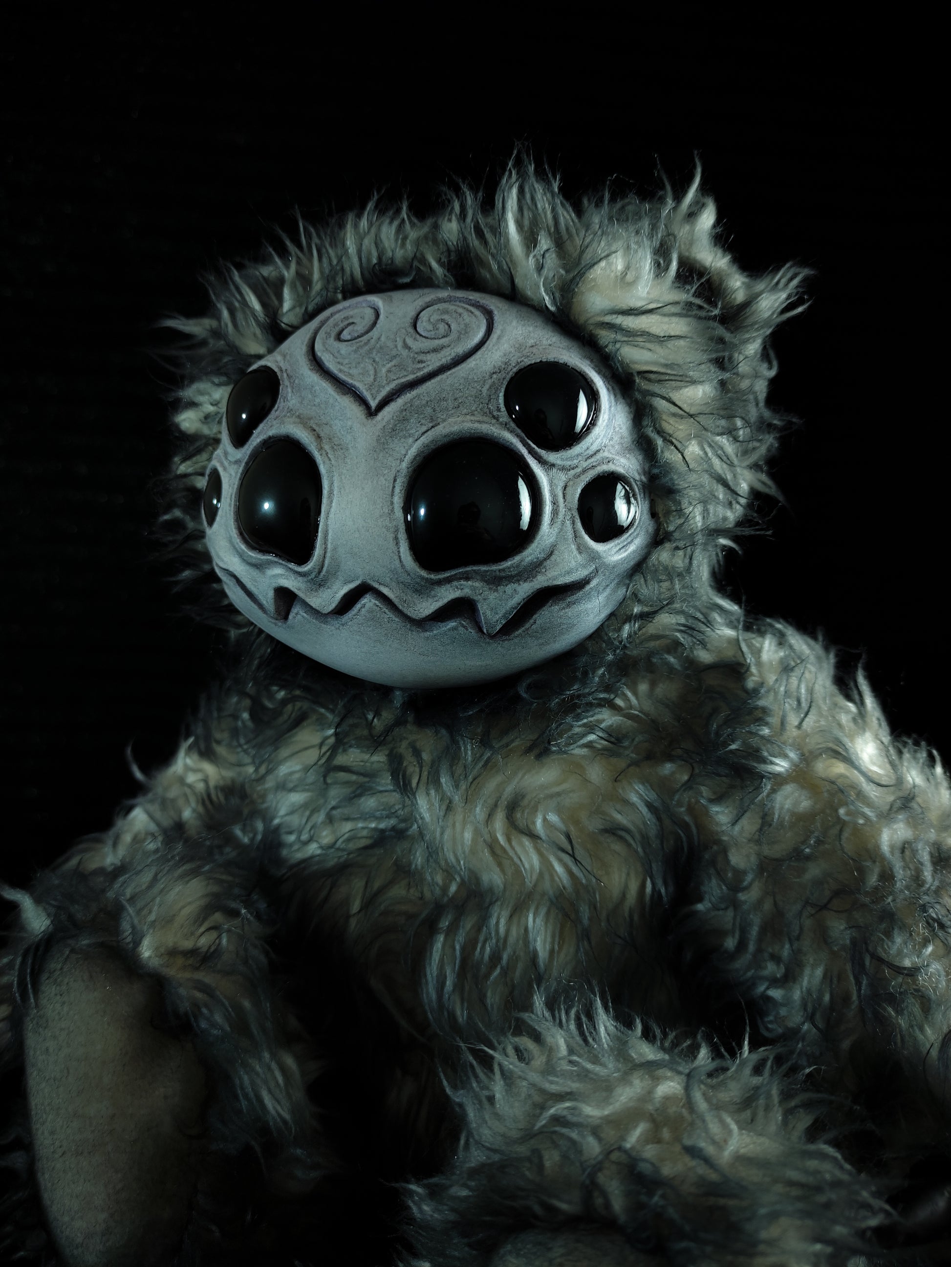 Arakobe (Goulrond Ver.) - Monster Art Doll Plush Toy
