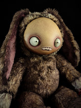 Load image into Gallery viewer, Jitters (Rickety Rottity Ver.) - Monster Art Doll Plush Toy
