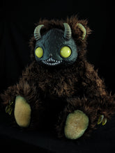 Load image into Gallery viewer, Yukigen (Little Lamplight Ver.) - Monster Art Doll Plush Toy
