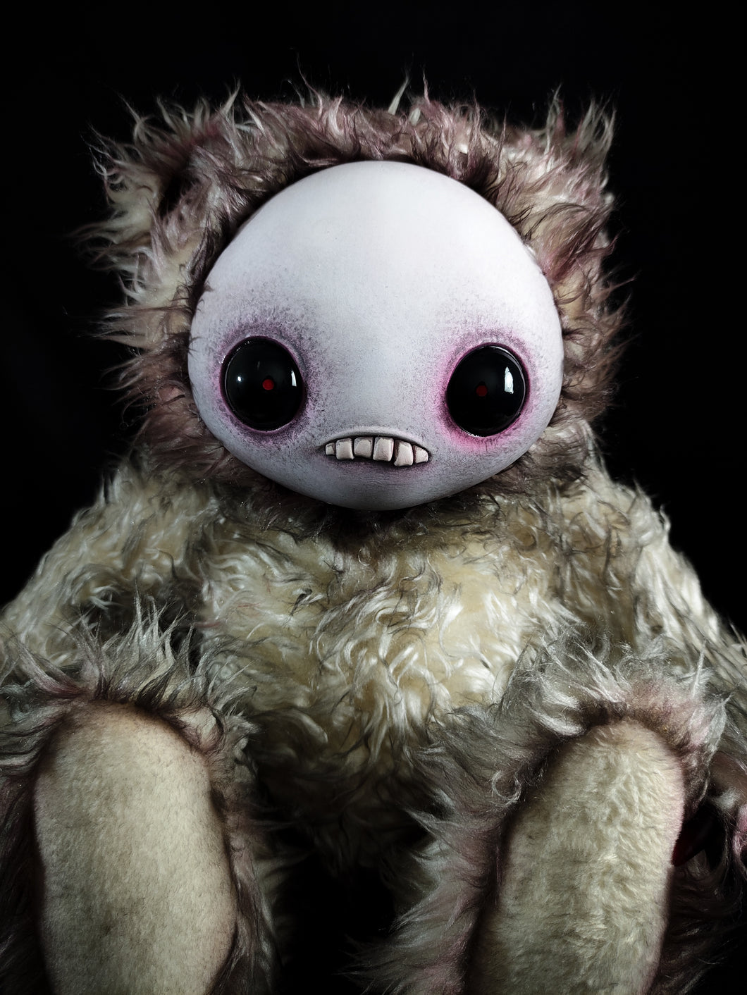 Jitters (Albino Atrocity Ver.) - Monster Art Doll Plush Toy