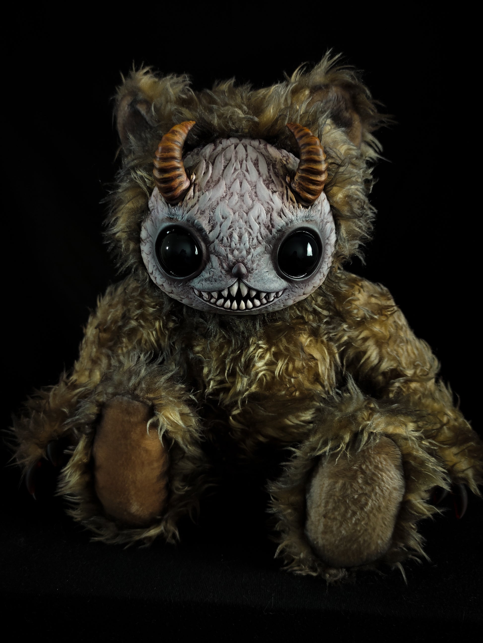 Yukigen (Gloombell Ver.) - Monster Art Doll Plush Toy