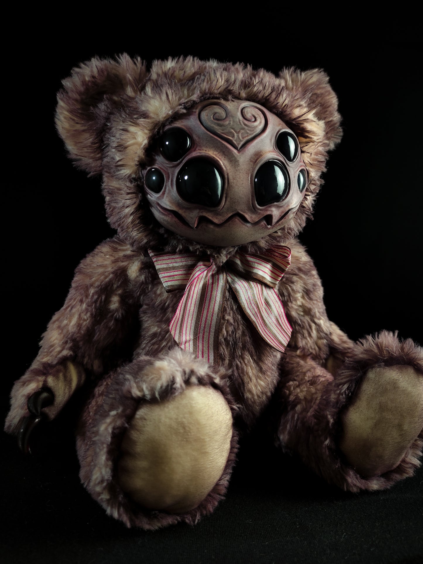 Arakobe (Dark Silk Ver.) - Monster Art Doll Plush Toy