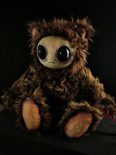 Load image into Gallery viewer, Meeporo (Fuzzy Flurry Ver.) - Monster Art Doll Plush Toy
