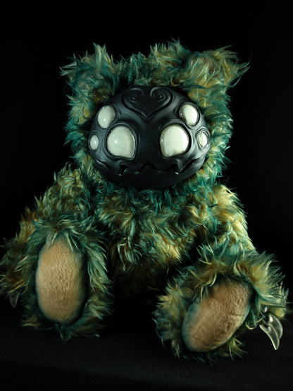 Arakobe (Vacuous Pearl Ver.) - Monster Art Doll Plush Toy