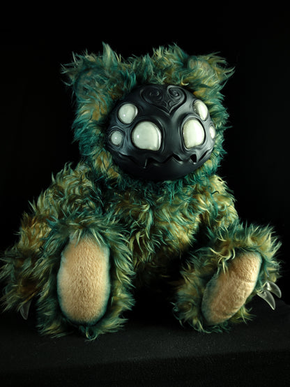 Arakobe (Vacuous Pearl Ver.) - Monster Art Doll Plush Toy