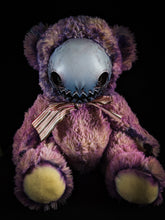 Load image into Gallery viewer, Haluwo (Ectofrenzy Ver.) - Monster Art Doll Plush Toy
