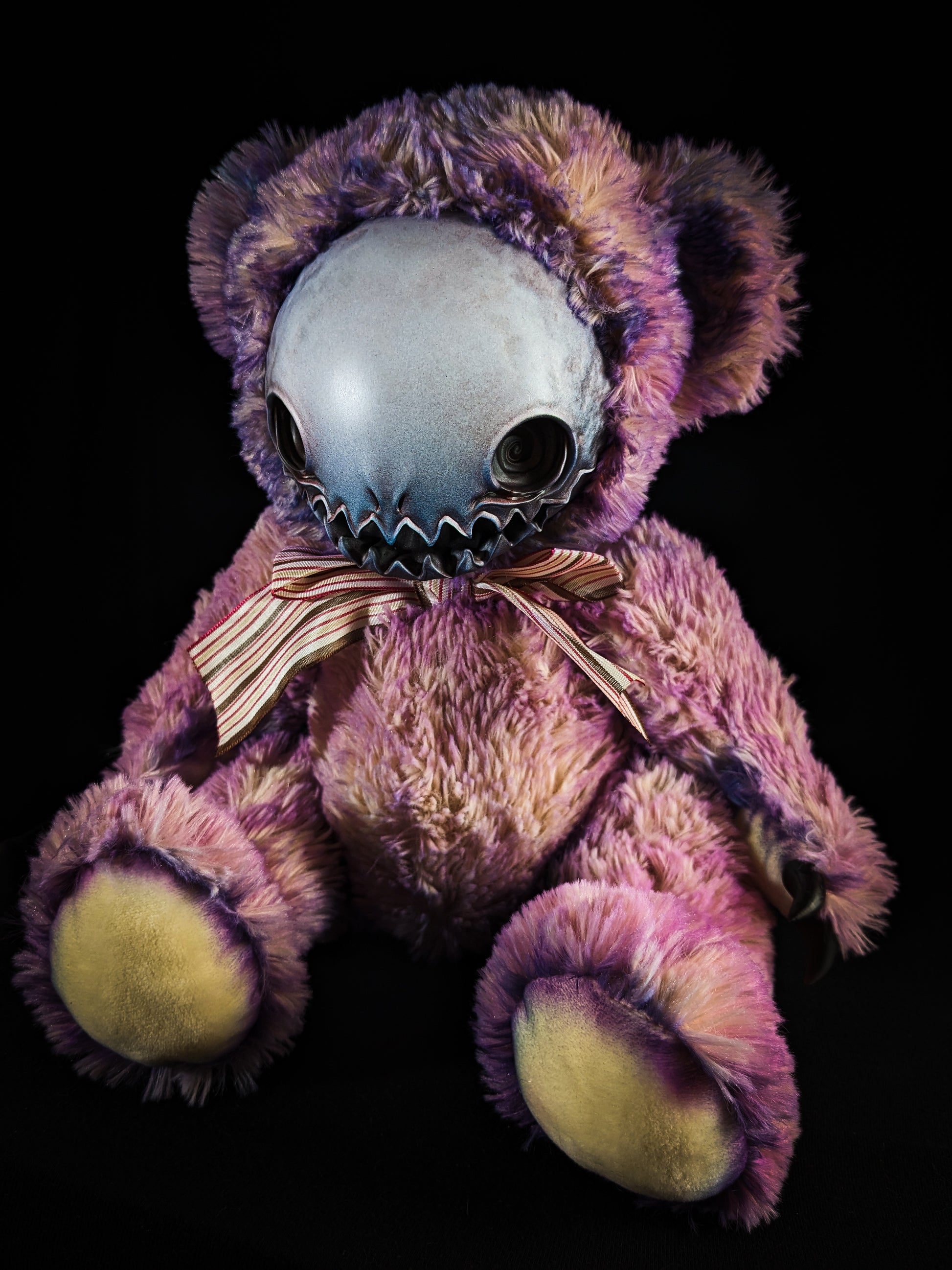 Haluwo (Ectofrenzy Ver.) - Monster Art Doll Plush Toy