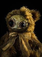 Load image into Gallery viewer, Zippo (Mussy Moss Ver.) - Monster Art Doll Plush Toy
