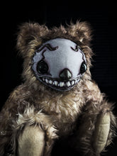 Load image into Gallery viewer, Rottlez (Krying Klown Ver.) - Monster Art Doll Plush Toy
