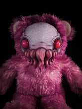 Load image into Gallery viewer, Eldinuth (Creepy Coral Ver.) - Monster Art Doll Plush Toy
