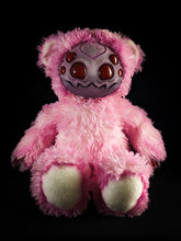 Load image into Gallery viewer, Arakobe (Creepy Floss Ver.) - Monster Art Doll Plush Toy

