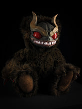 Load image into Gallery viewer, Amon (Looming Terror ver.) - Monster Art Doll Plush Toy
