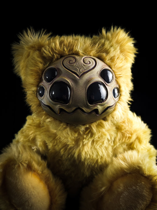 Arakobe (Sand Krawler Ver.) - Monster Art Doll Plush Toy