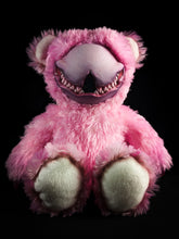 Load image into Gallery viewer, Scratch (Pastel Peril Ver.) - Monster Art Doll Plush Toy
