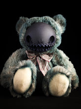 Load image into Gallery viewer, Haluwo (Dark Silhouette Ver.) - Monster Art Doll Plush Toy
