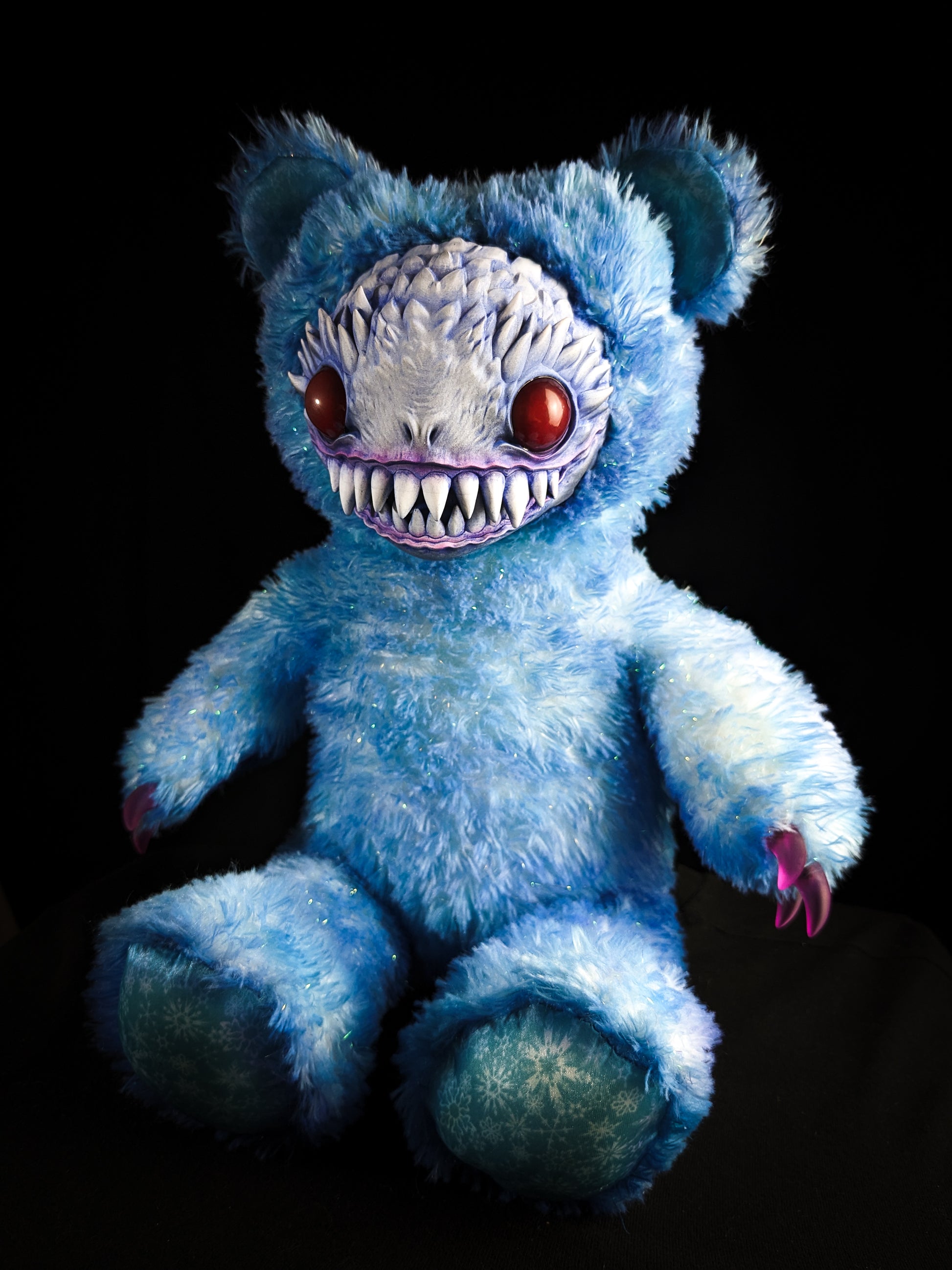 Frenzung (Gloomy Glacier Ver.) - Monster Art Doll Plush Toy